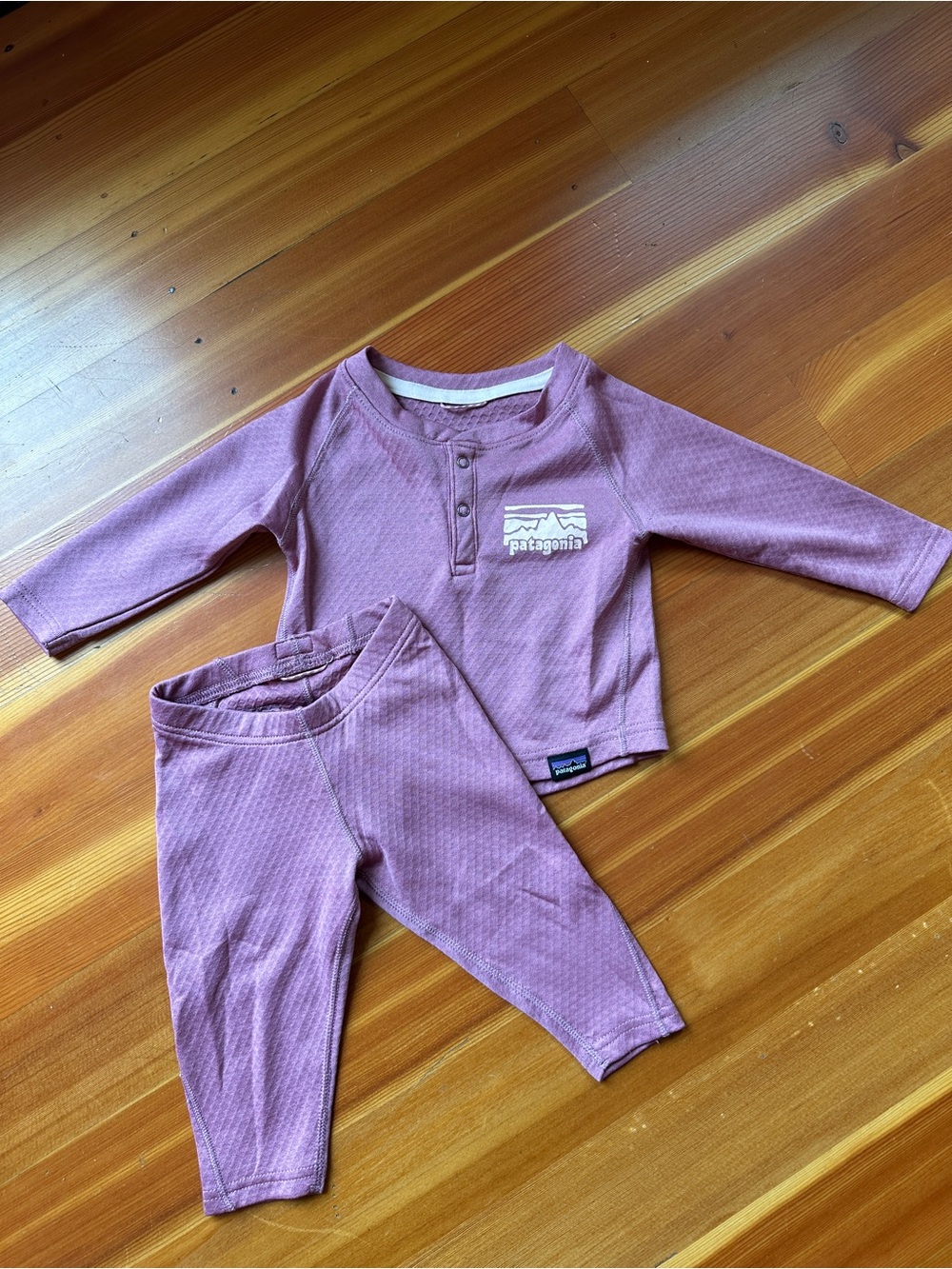 Patagonia Infant Capilene 
 Base Layer Set